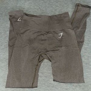 Taupe Gymshark Vital Seamless 2.0 leggings